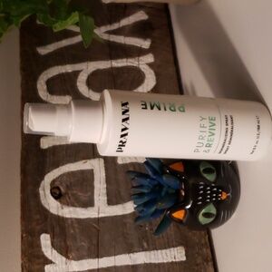 Pravana Prime Purify & Revive Demineralizing Spray.